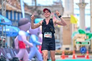 BIB: 5025
                            <button type="button" onclick="openModal(24882847)" class="btn btn-primary btn-sm float-right btn-popup" data-toggle="modal" data-target=".modal-high-quality">
                        <i class="fas fa-shopping-cart"></i> Add to Cart
                    </button>
                                            <button type="button" onclick="isThisMe(24882847, true)" class="btn btn-success btn-sm float-right btn-popup btn-isme hidden" data-toggle="tooltip" data-placement="bottom" title="นี่คือรูปของคุณใช่ไหม คลิกที่นี่เพื่อเอาเข้าอัลบั้ม">
                        <i class="fas fa-plus"></i> Add to album
                    </button>
                    <button type="button" onclick="isThisMe(24882847, false)" class="btn btn-warning btn-sm float-right btn-popup btn-isnotme hidden">
                        <i class="fas fa-ban"></i> Remove from album
                    </button>